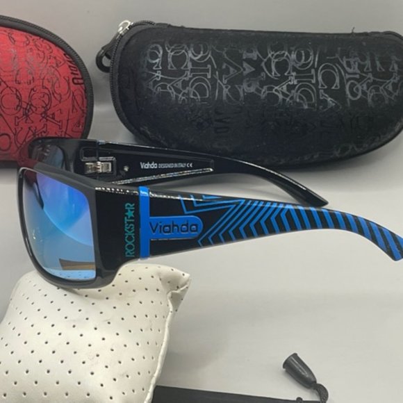 Two RockStar Model Sunglasses - Picture 6 of 10